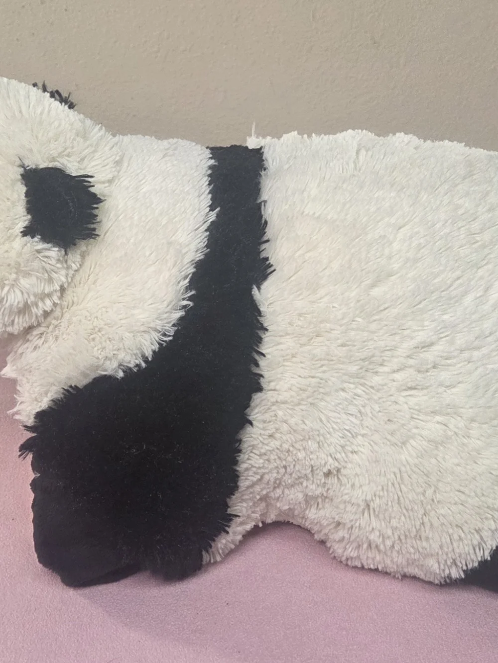 Pillow Pet Plush Panda - White & Black Cuddler